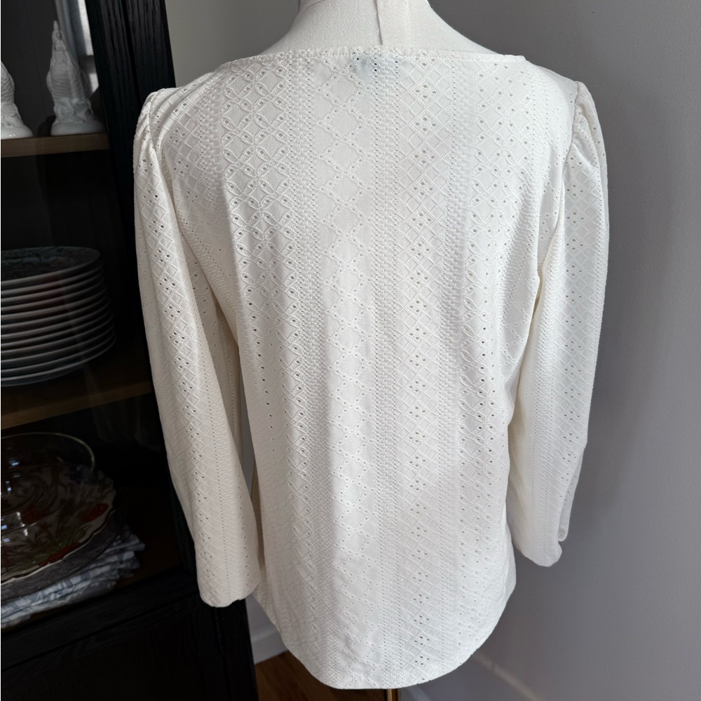Ann Taylor Cream Textured Coastal Grandmother Top - Picture 2 of 3